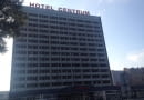 Hotel Centrum W Łodzi w trakcie rozbiórki