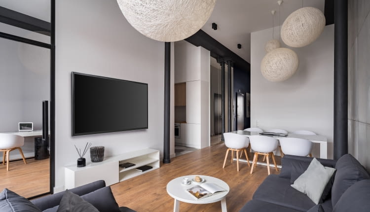 Loft z elementami stylu skandynawskiego