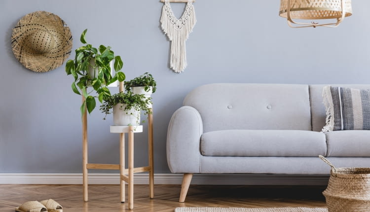 Kwietniki drewniane stojące do pokoju