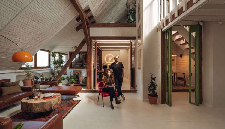 Eklektyczne mieszkanie znanego ilustratora Patryka Hardzieja