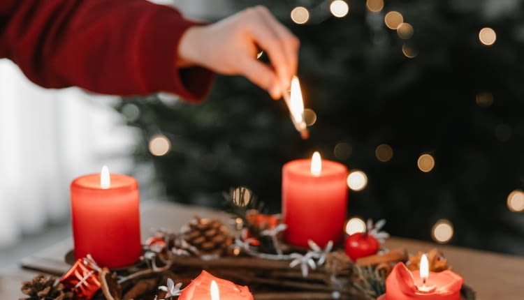 Wieniec adwentowy z gałązek