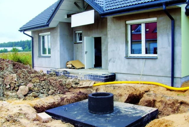 Budowa szamba stanowi czasami jedyny sposób na odprowadzenie ścieków z domu