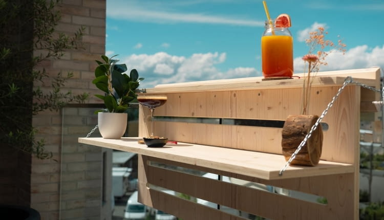 Stylowy bar balkonowy z marką PARKSIDE