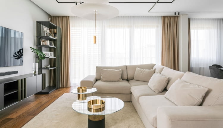 Apartament na Mokotowie - modernizm i glamour