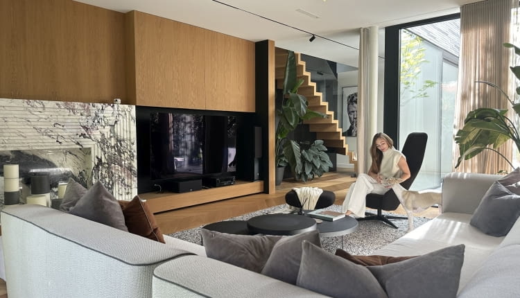 Forrest House – dialog nowoczesnej architektury z zielonym otoczeniem