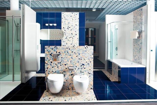 Dostawcami salonów są renomowani producenci wyposażenia łazienek: Disegno Ceramica, Villeroy & Boch, Cesana, Guglielmi, Grohe, Tiger, Geesa Aparici, Barwof i inni.