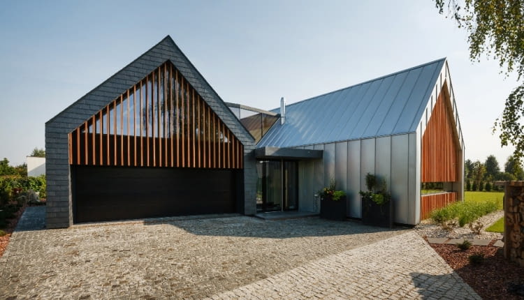 dom w tychach, dom stodoła, dom w stodole, nowoczesny dom