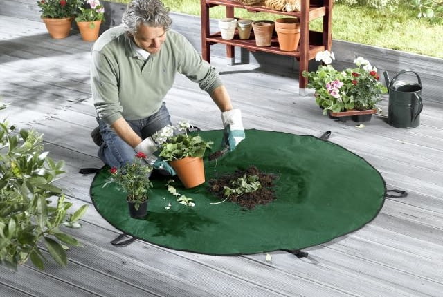 przesadzanie roślin, podkładka do przesadzania roślin