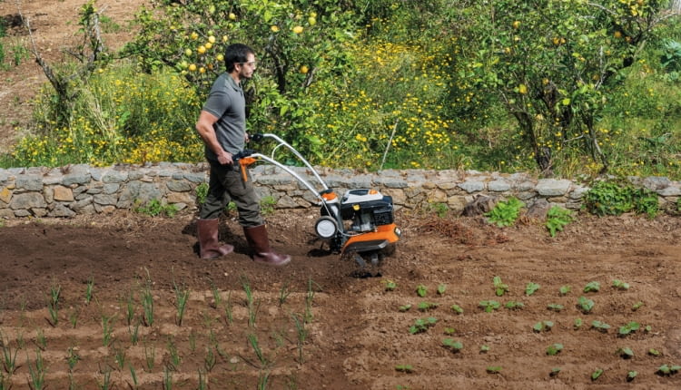 Jesienne przekopywanie gleby