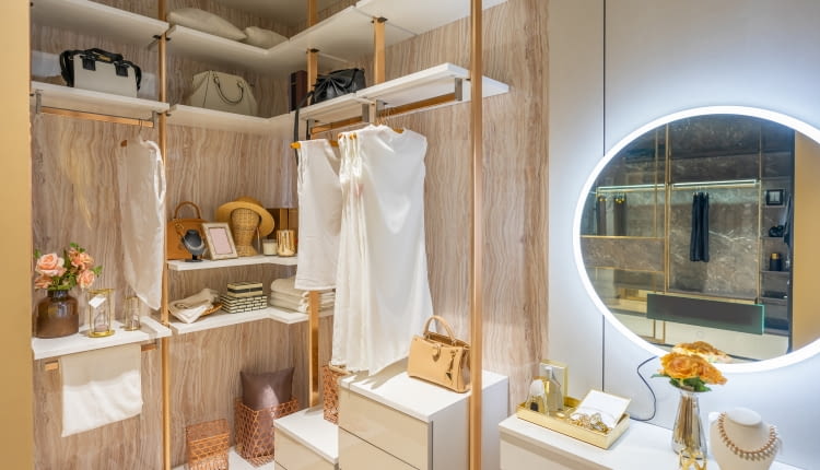 Garderoba w stylu glamour