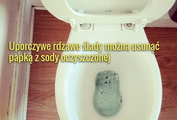 Sprawdźmy, czy spłuczka nie przecieka - wtedy najłatwiej powstają zacieki
