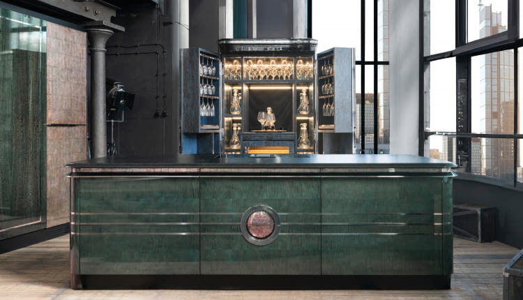 Meble ozdobione płatkami srebra