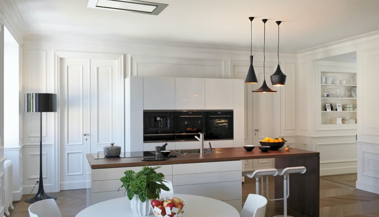 Piekarnik i płyta z linii Mythos z funkcją Cook Assist