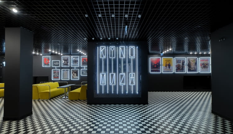 Kino Muza po remoncie. Proj. TOYA DESIGN.