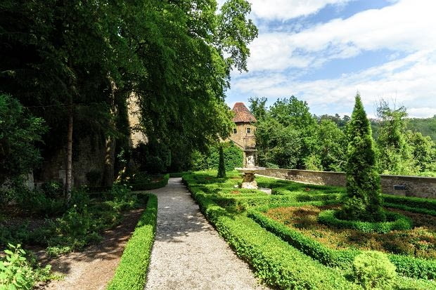 Ogród Księżnej Daisy w Książu