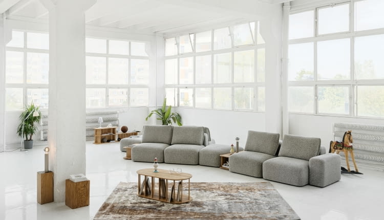 Premiery mebli Grynasz Studio dla Bizzarto na Warsaw Home 2022 - Sofa Dune