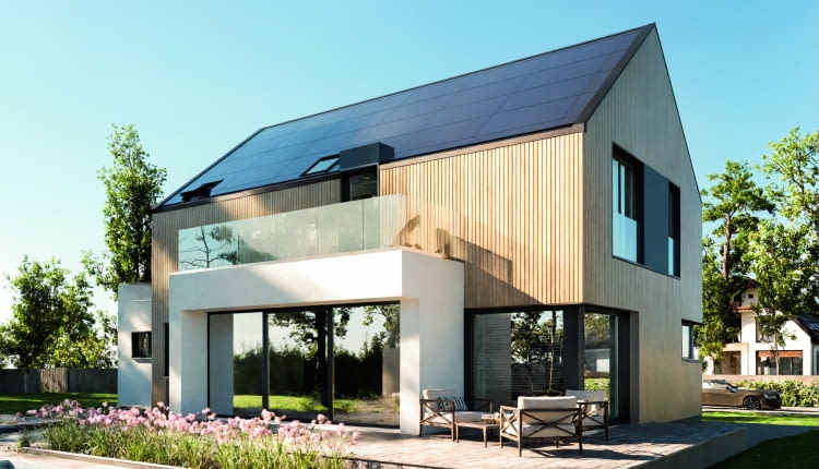 Dom z drewnianą elewacją
