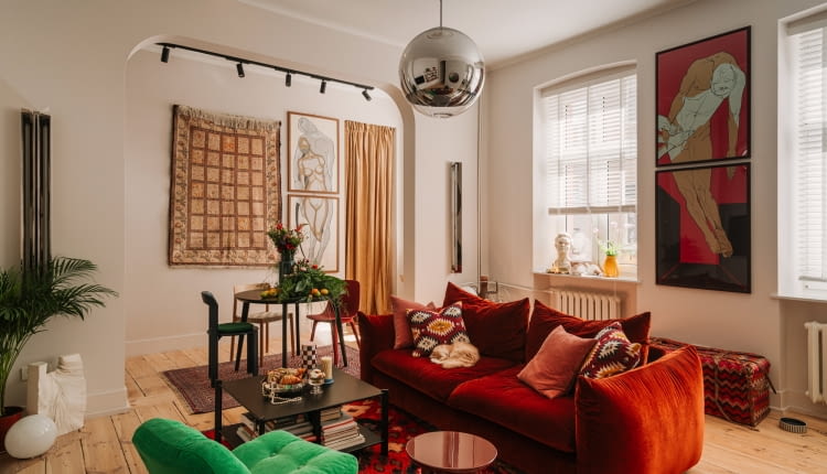 Eklektyczna aranżacja mieszkania w zabytkowej kamienicy