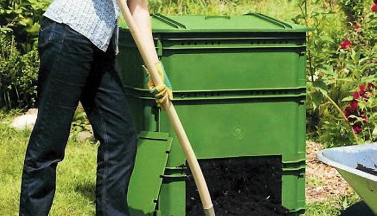 ONE TIME USE ONLY DO JEDNORAZOWEGO UZYCIA KOMPOSTOWNIK TERMOKOMPOSTOWNIK PRACA W OGRODZIE FOT. GLORIA PUBLIKACJA KWIETNIK NR 9 (129) - 9.2005 PUBLIKACJA OGRODY NUMER SPECJALNY 1/2006 - TRAWNIK PIEKNY I ZADBANY - 5.2006 SLOWA KLUCZOWE: OGRODNICTWO KOBIETY