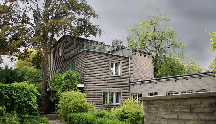 Willa Romualda Gutta w Warszawie (ul. Hoene-Wrońskiego 5)