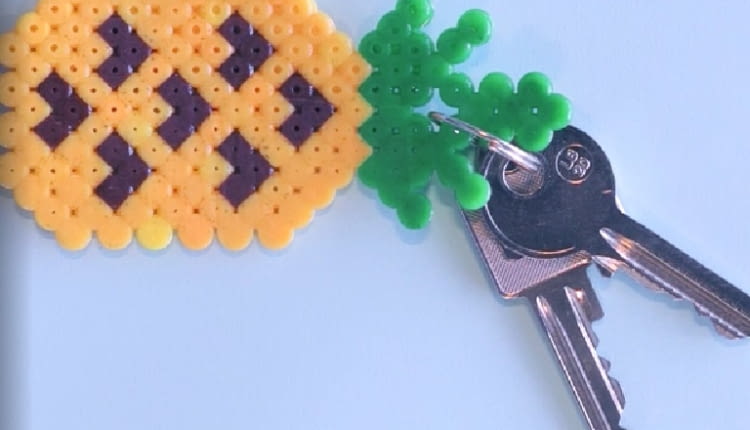 Breloczek w kształcie ananasa