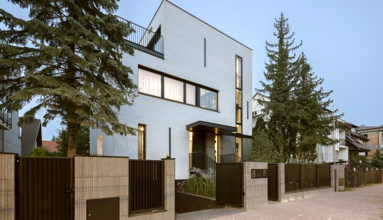 Dom Wertykalny. Proj. Exterio Architektura