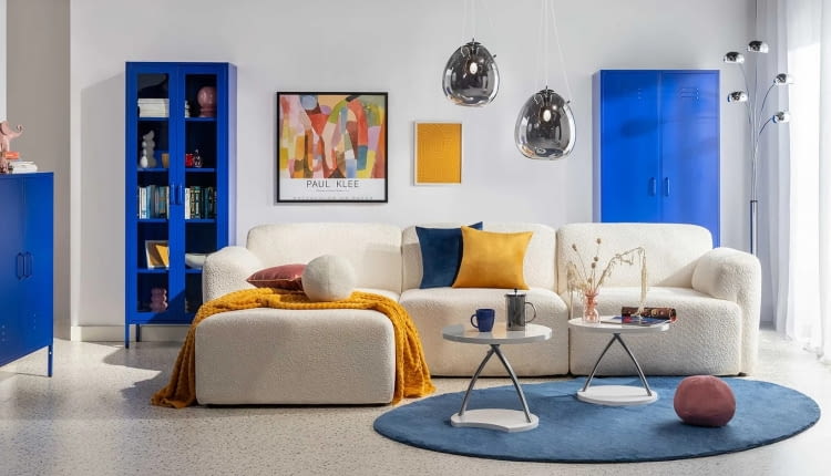 Aranżacja pełna energii – jak wprowadzić kolory i dynamikę do wnętrza?