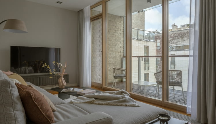 Jasne i przytulne mieszkanie projektu Kate&Co