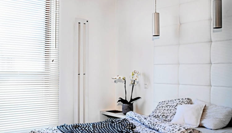 czarno-biała sypialnia