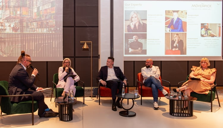 Od lewej: Paweł Kunz, Małgorzata Miernik, Grzegorz Rojek, Piotr Kalinowski, Aneta Książek.