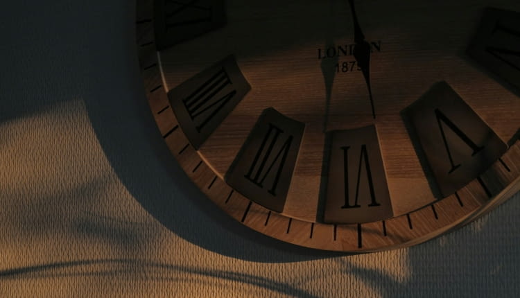 Zegary w stylu retro - klimat dawnych lat w nowoczesnym wnętrzu