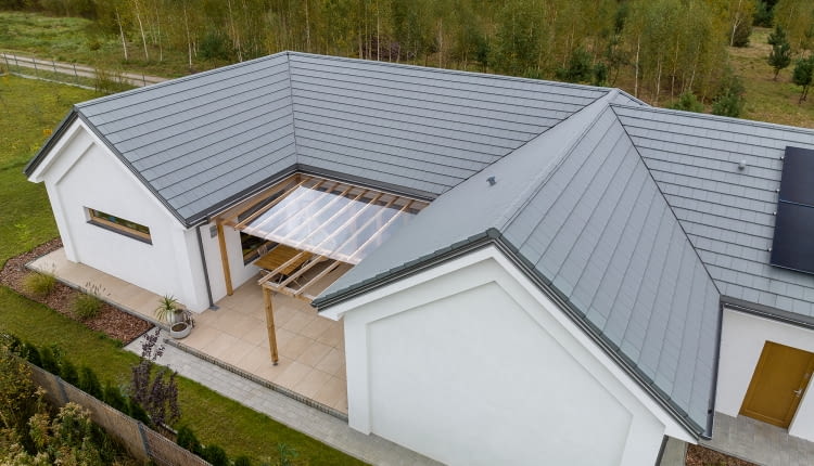 Nowa marka dachówek ceramicznych i cementowych w służbie energooszczędności