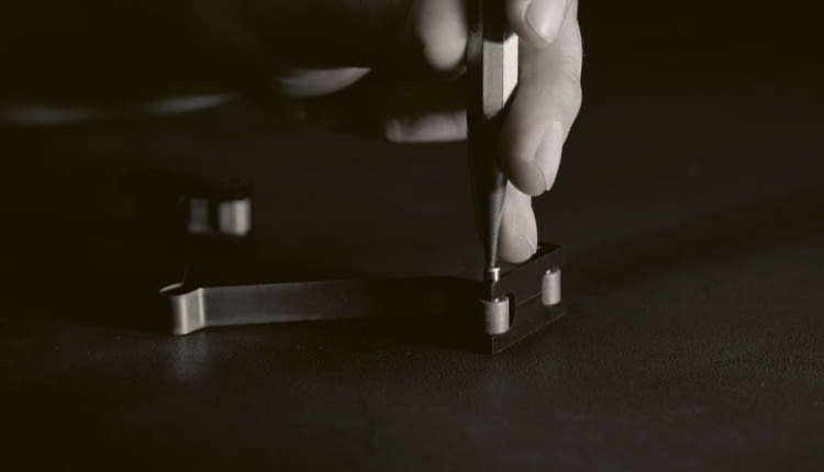 Drzwi Venuro są wykonywane ręcznie – z myślą o ambitnych przestrzeniach, w których liczy się każdy szczegół.