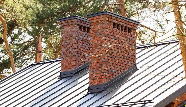 Jak wykonać obróbkę komina z cegły dziurawki?