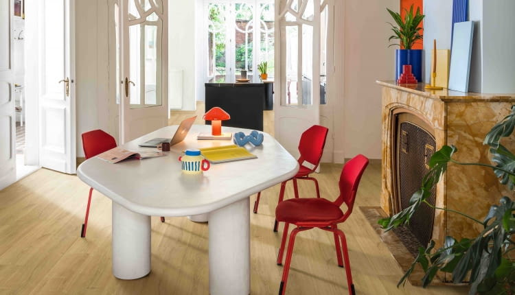 Color blocking w aranżacji wnętrz - na czym polega?