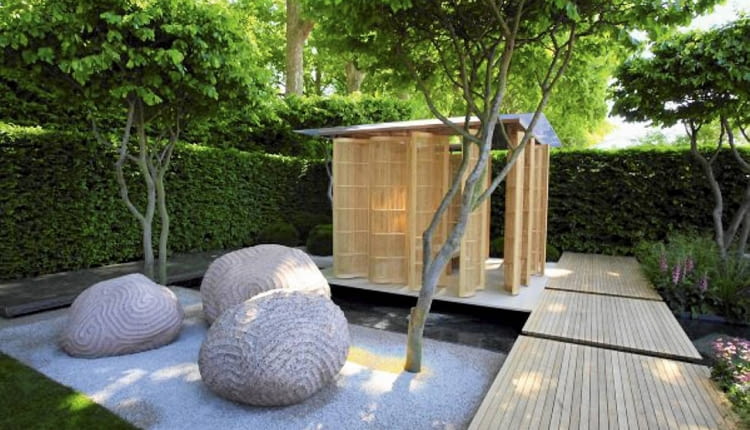 25.05.2011 LONDYN CHELSEA FLOWER SHOW NA ZDJECIU OGROD POKAZOWY ALEJKA , SCIEZKA , OCZKO WODNE DLA CZASOPISMA FOT. ARKADIUSZ SCICHOCKI / AGENCJA GAZETA SLOWA KLUCZOWE: OGROD