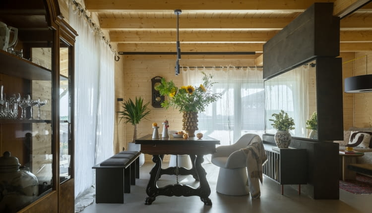 Dom na Kaszubach - przestrzeń zakorzeniona w tradycji i naturze