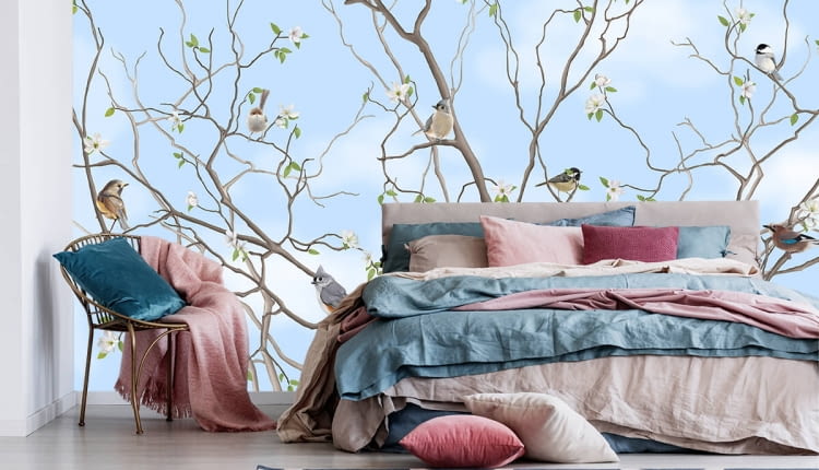 tapeta w sypialni za łóżkiem