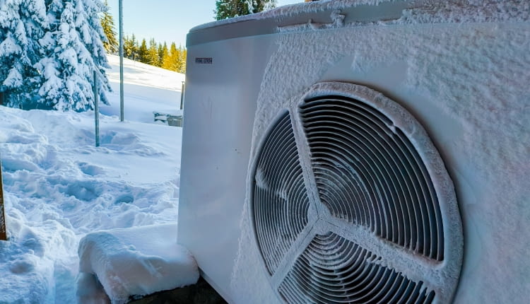 Jak wybrać dobrą pompę ciepła? Ekspertka wyjaśnia, na co zwrócić uwagę