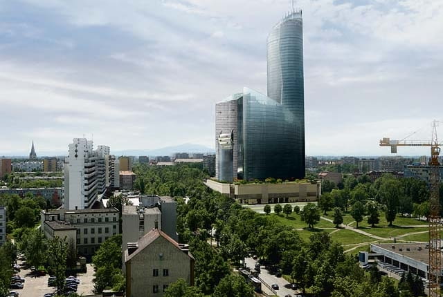 Sky Tower mocno zmieni krajobraz Wrocławia. Jego najwyższa wieża będzie ponaddwukrotnie wyższa od Poltegoru. Wizalizacja: Pracownia Projektowa Walas