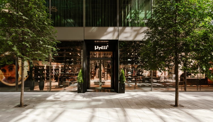 Wnętrza PRM Concept Store w warszawskiej Fabryce Norblina