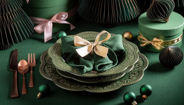 Porcelana ze świątecznym motywem