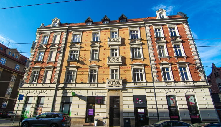 Renowacja zabytkowej kamienicy w centrum Katowic