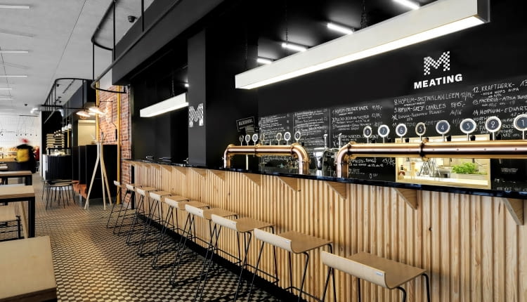 „Delikatesy” w Opolu. Food court w stylu vintage