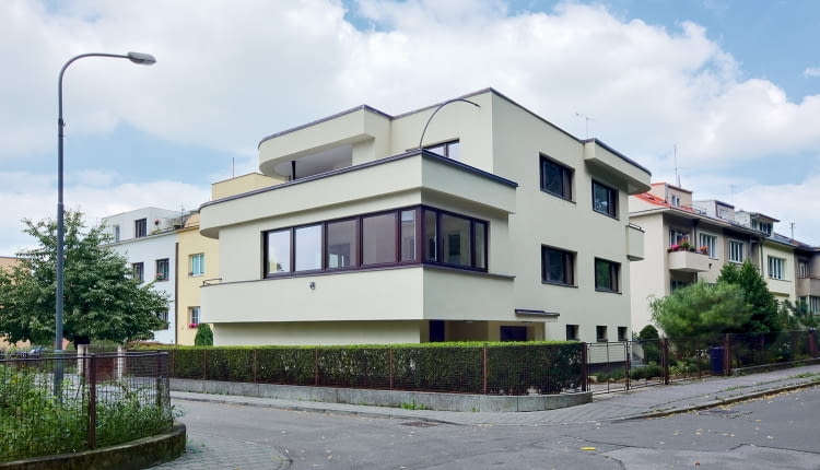 Pr vodce po brn'nském funkcionalismu. Projekt mapuj~c~ brn'nské architektonické d'dictv~.