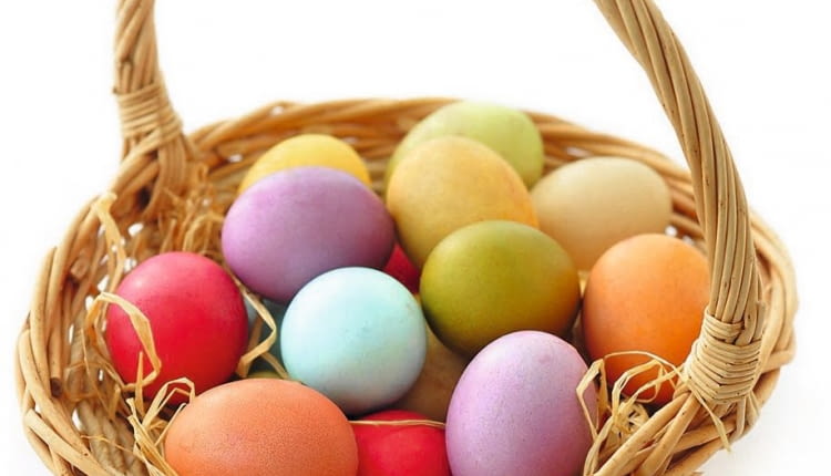 Jajka barwione na jeden kolor nazywamy kraszankami