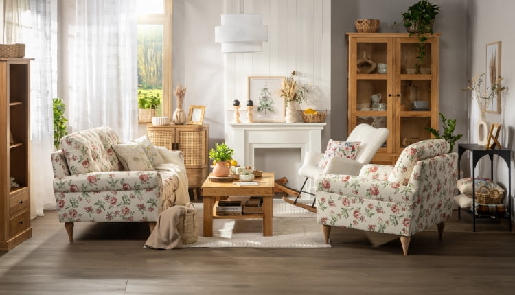 Salon w stylu cottage – jak stworzyć przytulne wnętrze z duszą?