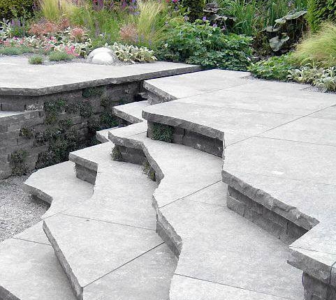 30.05.2007 LONDYN CHELSEA RHS FLOWER SHOW 2007 SESJA NA ZDJECIU STYLIZACJA DLA CZASOPISMA OGRODY KWIETNIK FOT. ARKADIUSZ SCICHOCKI / AGENCJA GAZETA