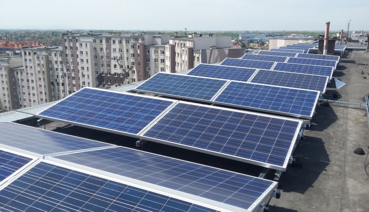 Wrocławska Elektrownia Słoneczna - ul. Świeradowska.