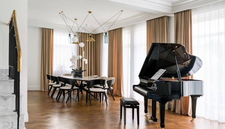 Elegancka rezydencja na przedmieściach Warszawy